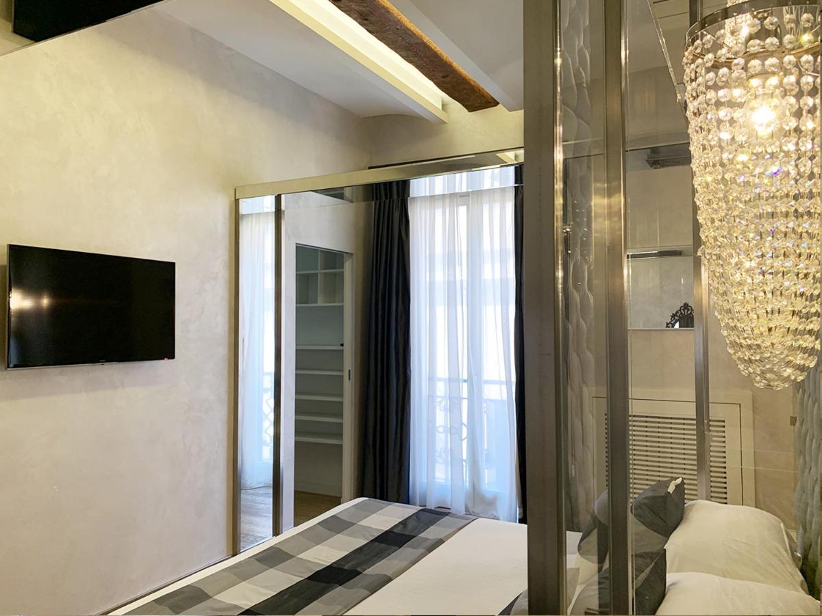 Arcasuite Tritone Luxury Rome Bagian luar foto